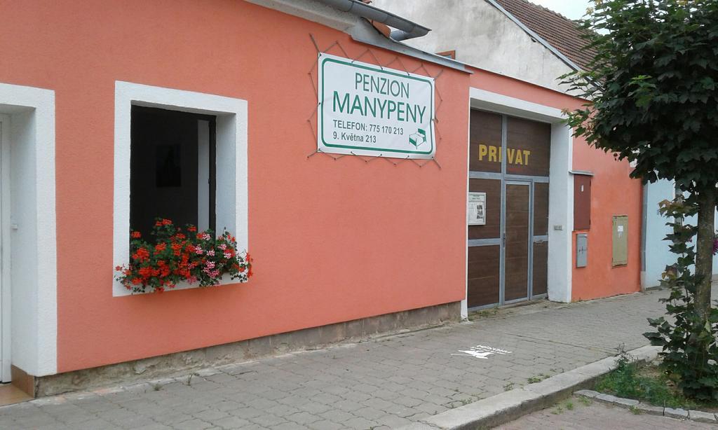 Penzion Many Peny Jindřichŭv Hradec Exteriör bild